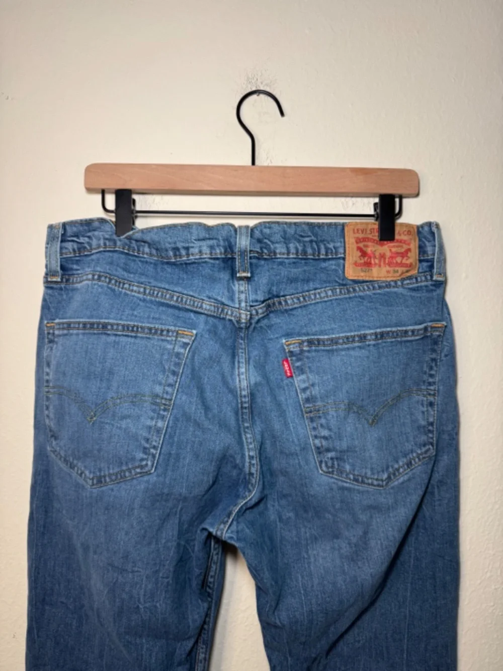 Levi's 527 Boot Cut Jeans Men's Size 34 Blue Denim Western Casual Rugged